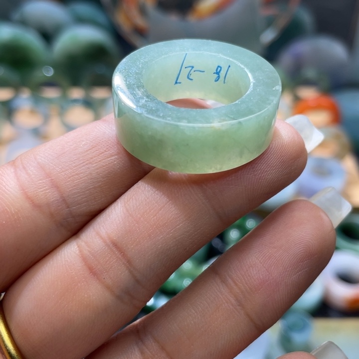 定制翡翠未镶嵌天然翡翠18-27圈