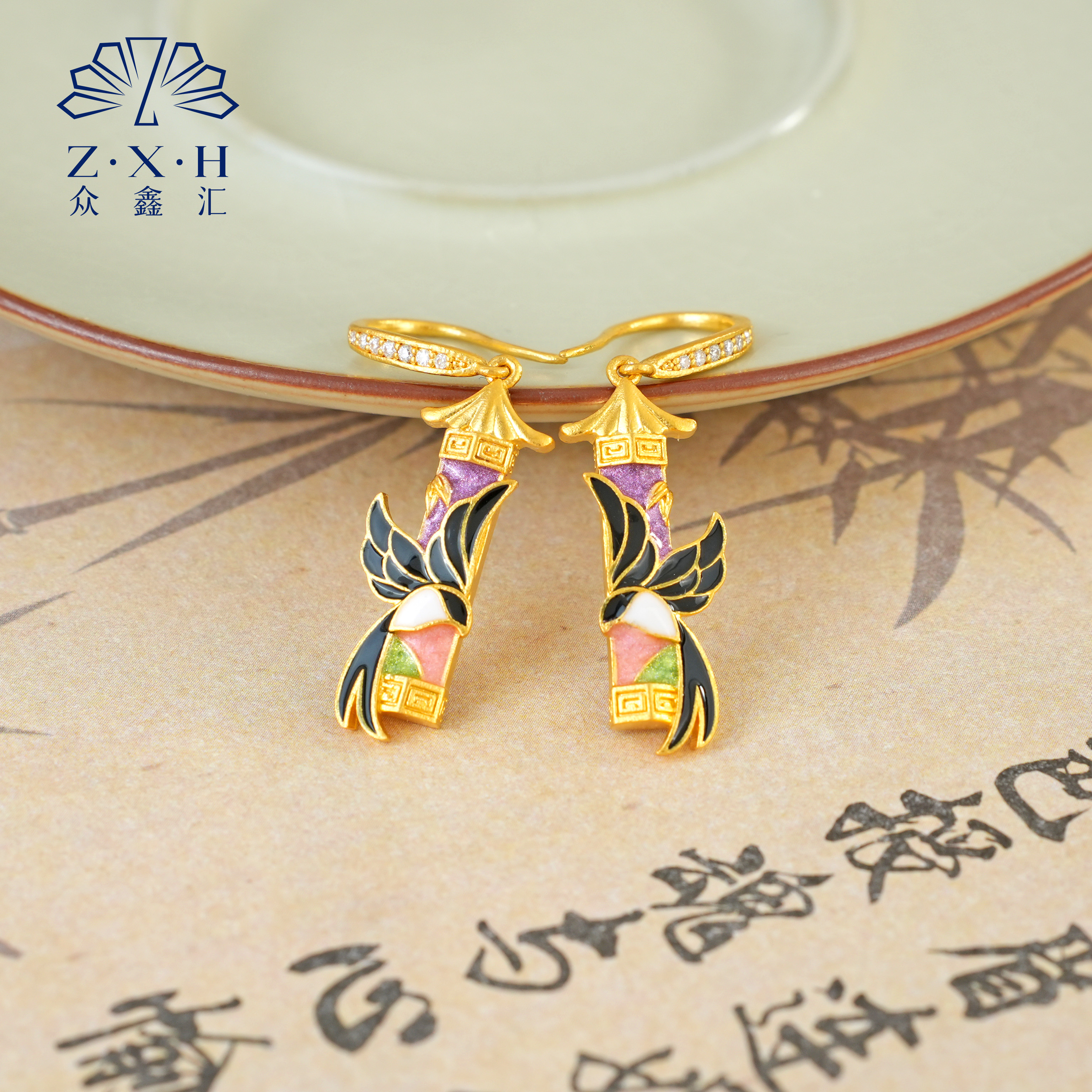 {众鑫汇}足金999 莫桑点钻喜鹊报福耳饰