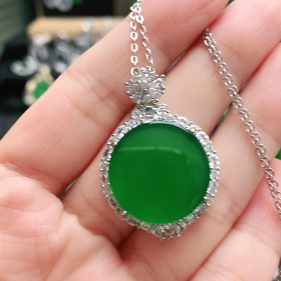 玛瑙/玉髓吊坠未镶嵌