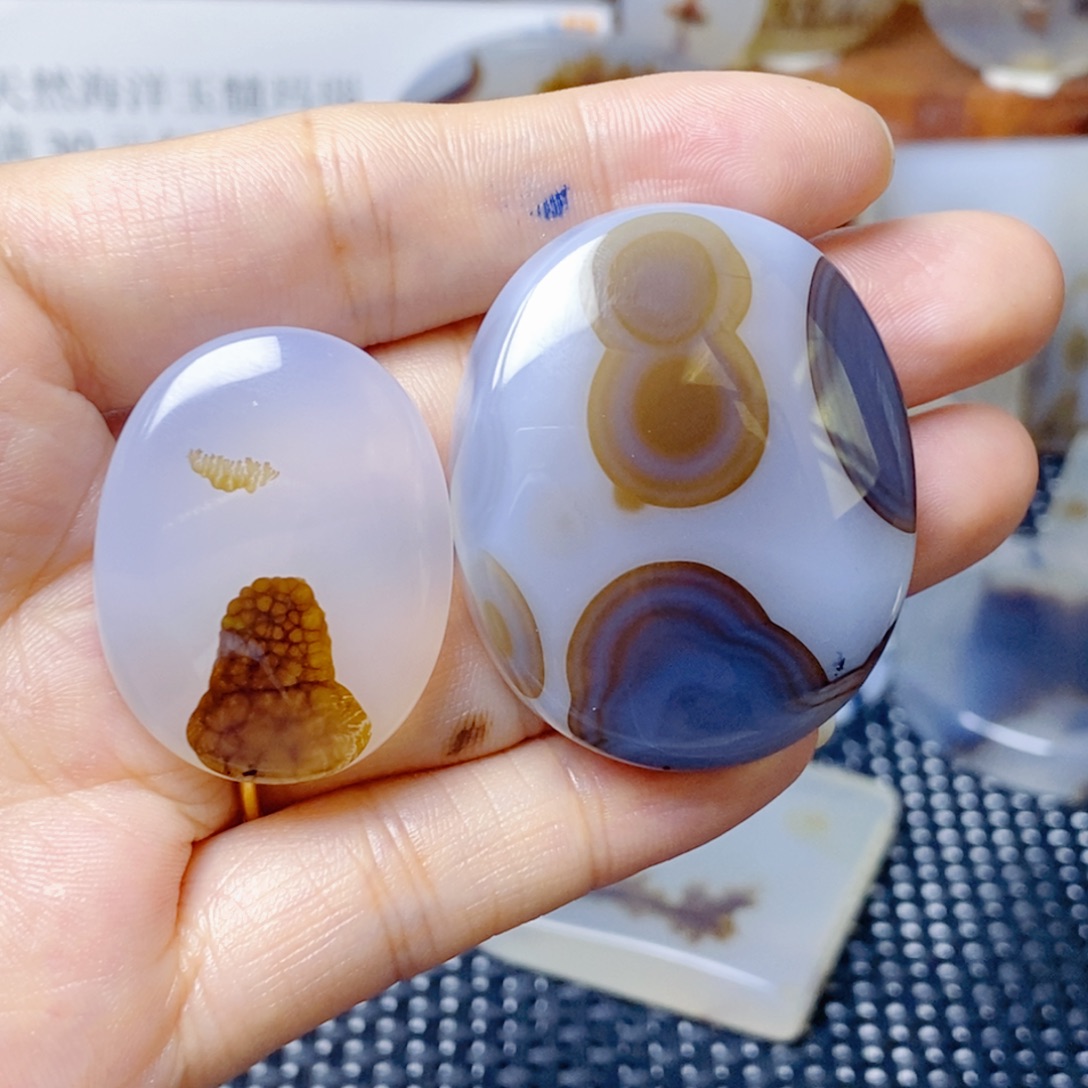 斗***移玛瑙/玉髓未镶嵌珠宝奇石