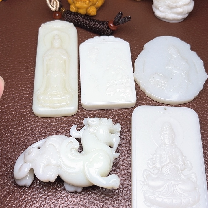 和田玉颈饰未镶嵌代****r