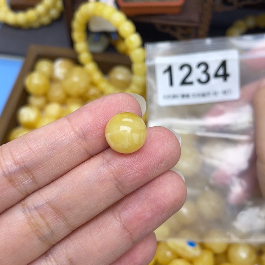 未镶嵌蜜蜡珠宝奇石12.7浓蜡