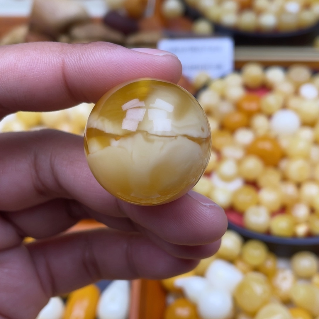 琥珀珠宝奇石未镶嵌28.4 微瑕