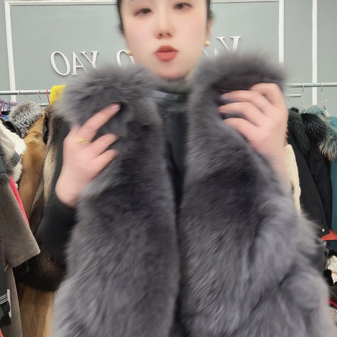 姚小妖家高端皮草