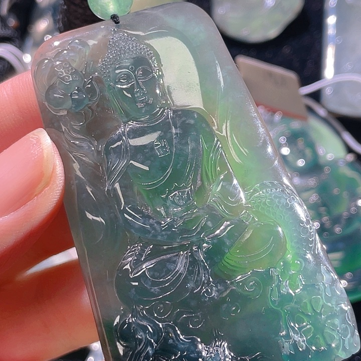 翡翠颈饰未镶嵌27，