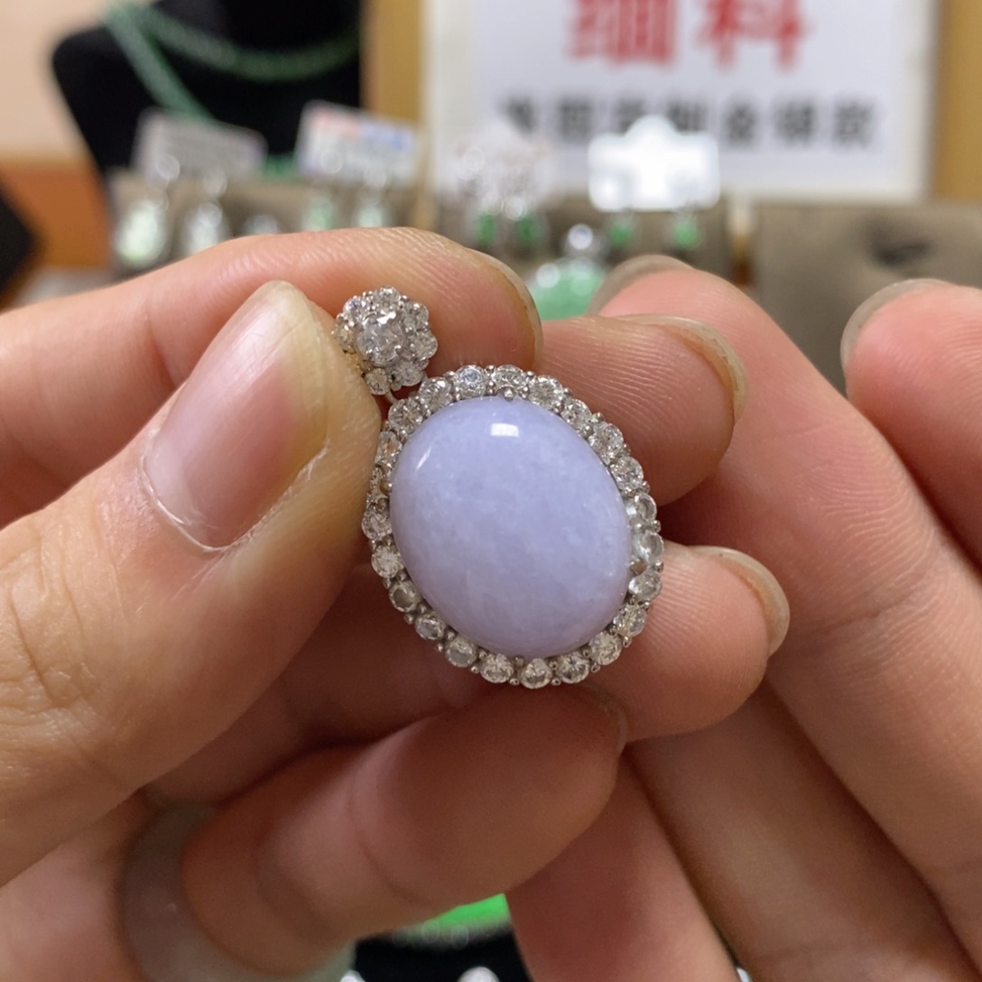 翡翠颈饰银S925镶嵌天然翡翠