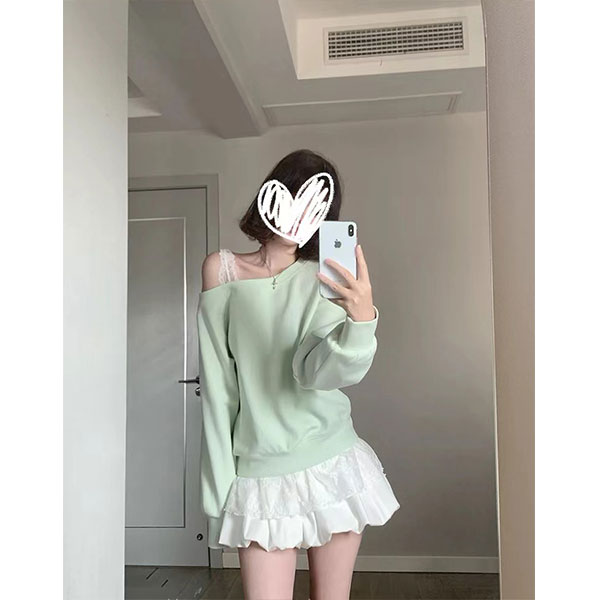 【慵懒假期】假两件斜肩卫衣女春季套头心机露肩上衣+花苞半裙套装