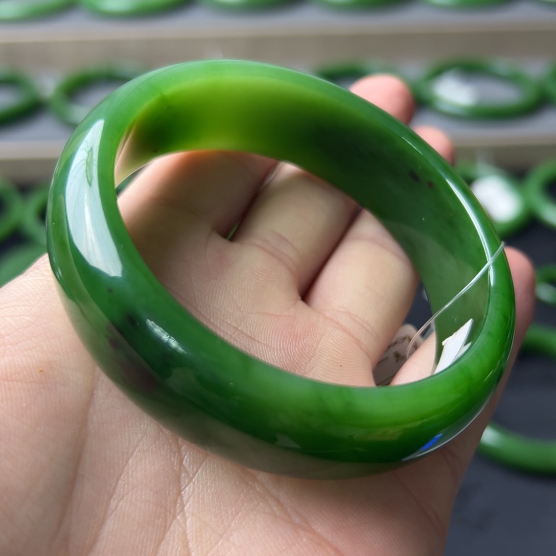 和田玉（碧玉）手镯未镶嵌