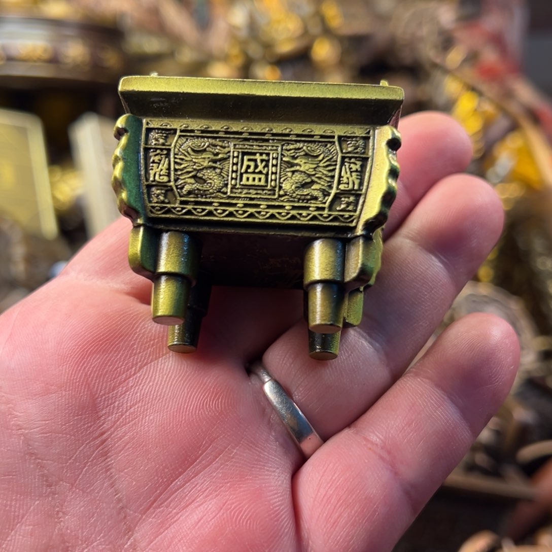 茶壶香炉铜器摆件