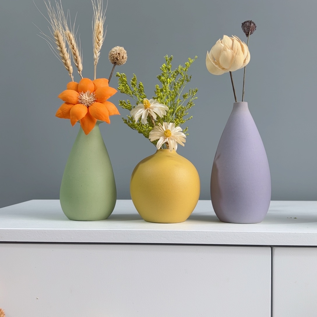 摆件陶瓷小花瓶摆件含花总高约20-30cm