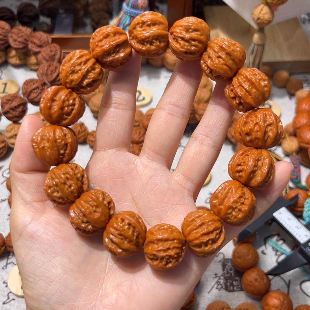 o***冒桃核吊坠树王京八棱