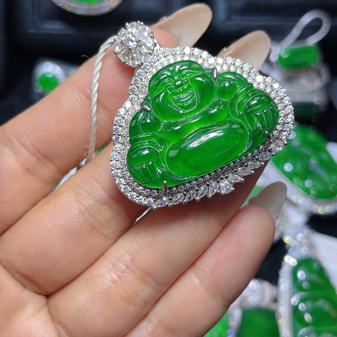 翡翠颈饰银S925镶嵌翡翠