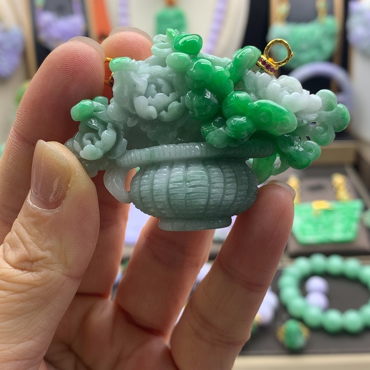 翡翠吊坠(不含链)未镶嵌