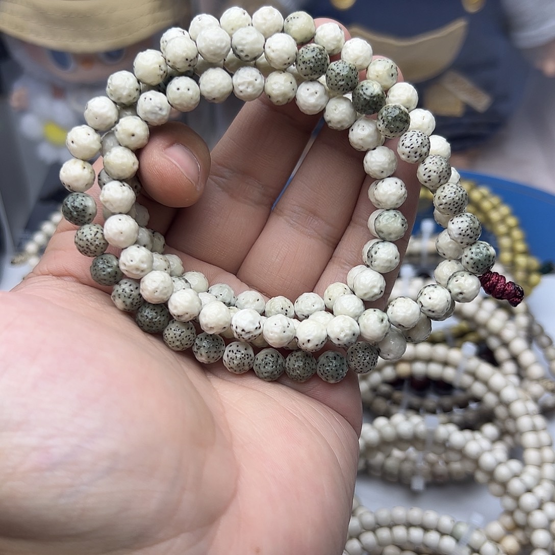 星月菩提吊坠通体无相