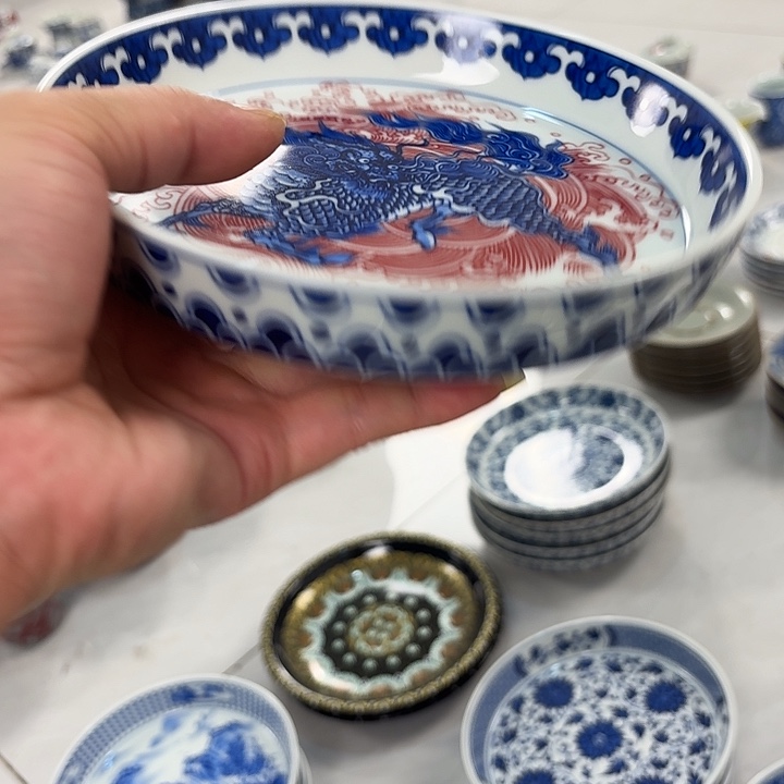 瓷片釉里红麒麟踏浪大胡乘景德镇
