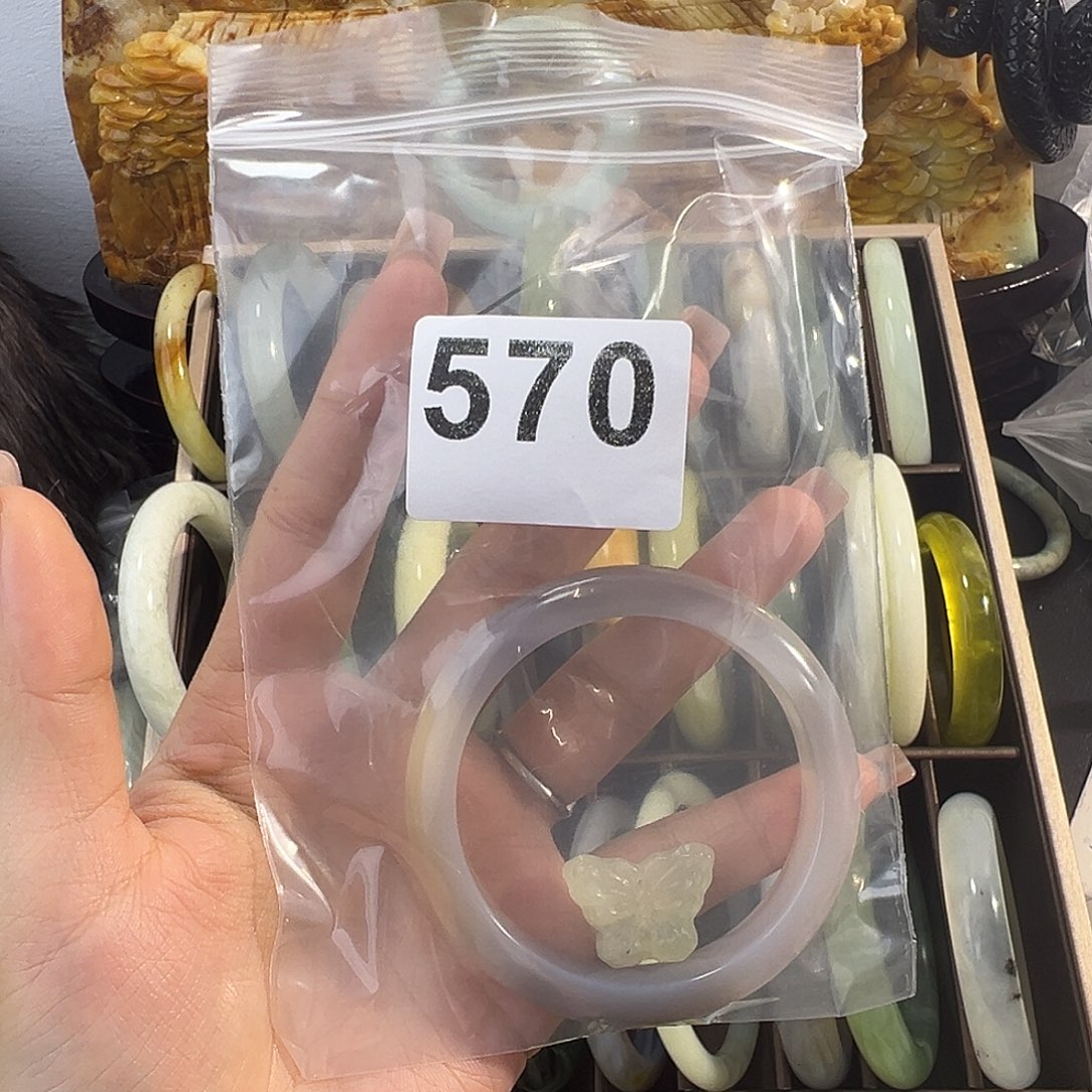 不***茶蛇纹石玉未镶嵌手镯