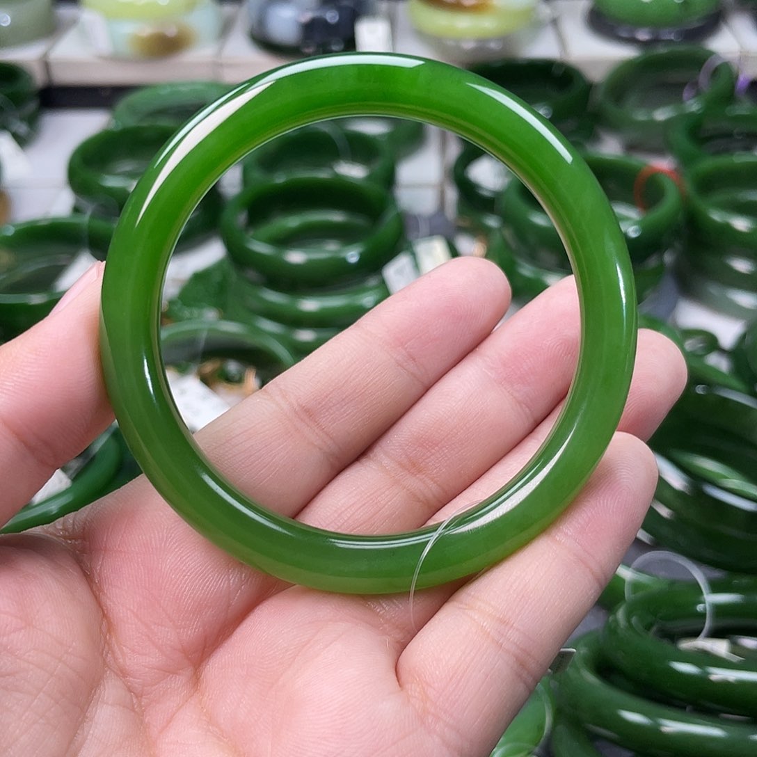 和田玉（碧玉）手镯未镶嵌