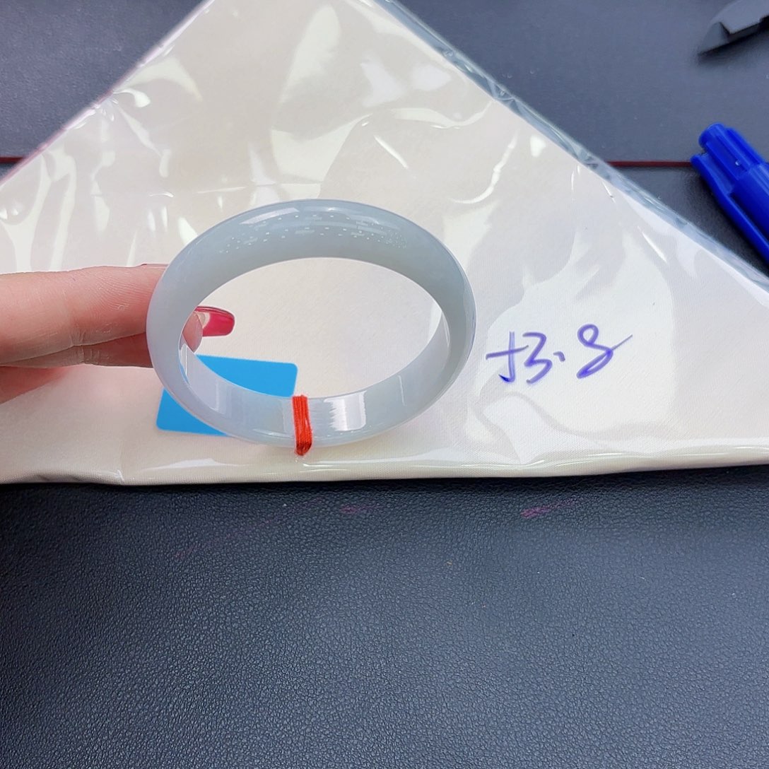 翡翠手镯未镶嵌手镯