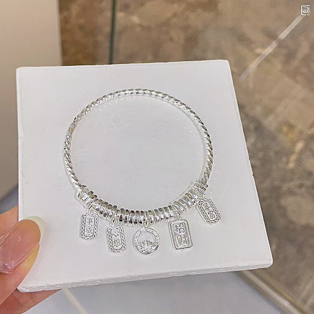 足银手镯 足银盘缠闭口手镯纯银单圈银制精致银色新款实心纯手工