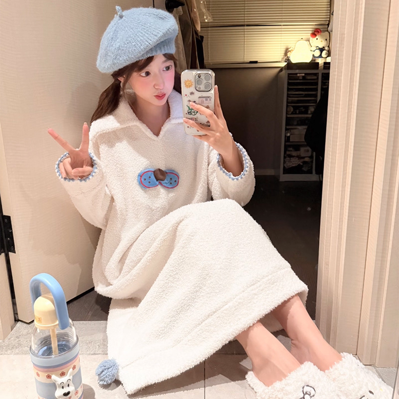 女士冬季加厚加绒珊瑚绒睡裙长袖宽松舒适家居服
