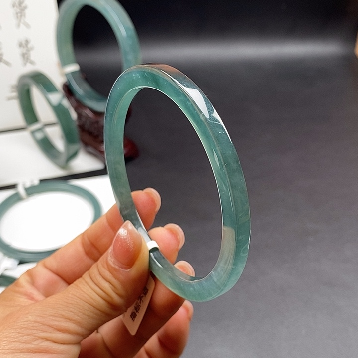 翡翠未镶嵌手镯63尺寸
