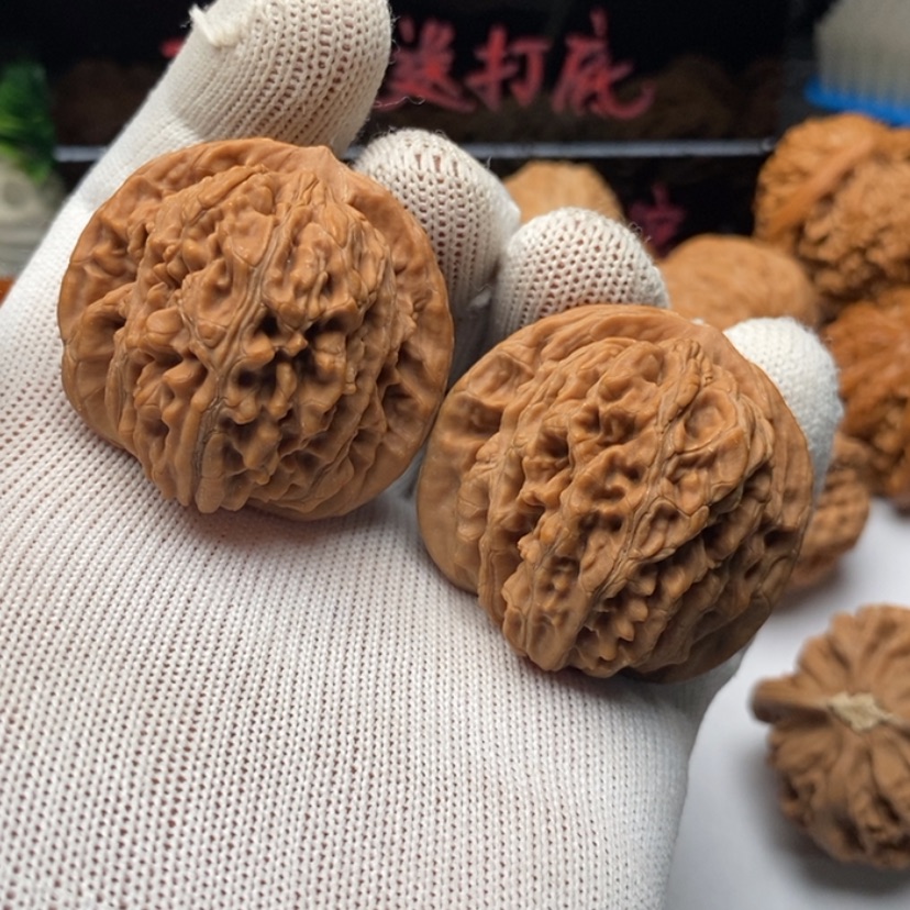 【闪购商品】文玩核桃把件太**哥30楼子