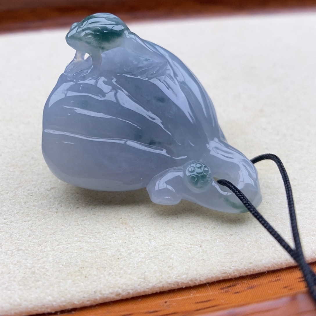 翡翠未镶嵌颈饰吊坠39