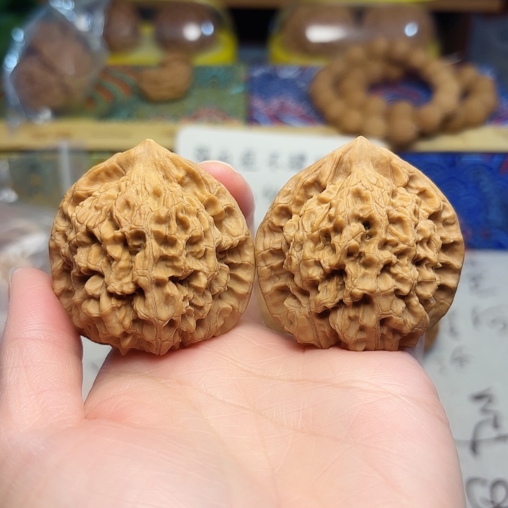 勤***哥吊坠文玩核桃官帽45