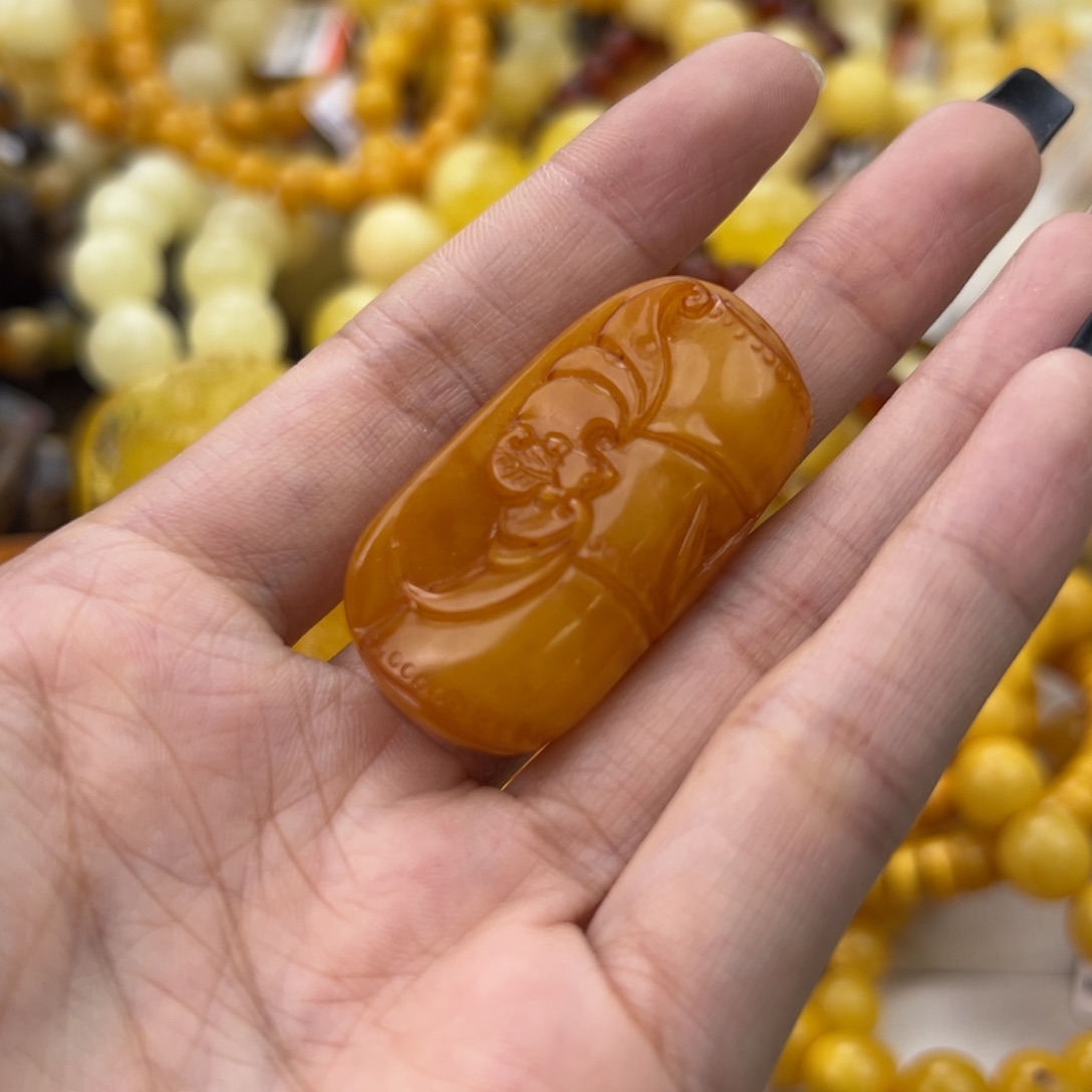 琥珀珠宝奇石未镶嵌