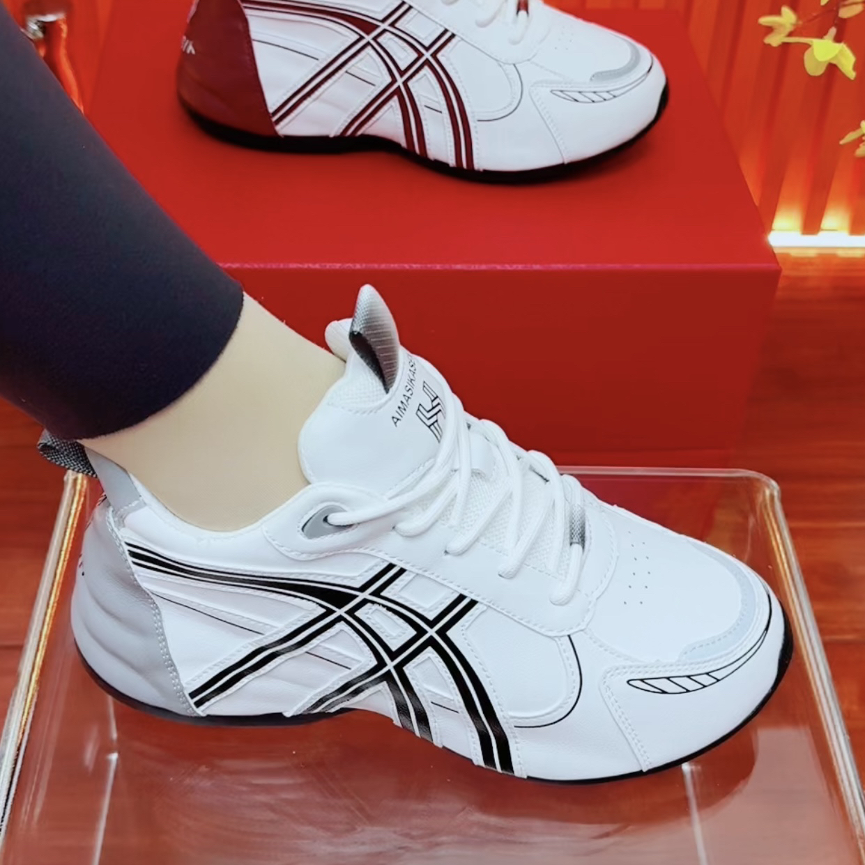 【皮面】秋冬款男女时尚休闲鞋柔软舒适百搭软底软面运动鞋8835