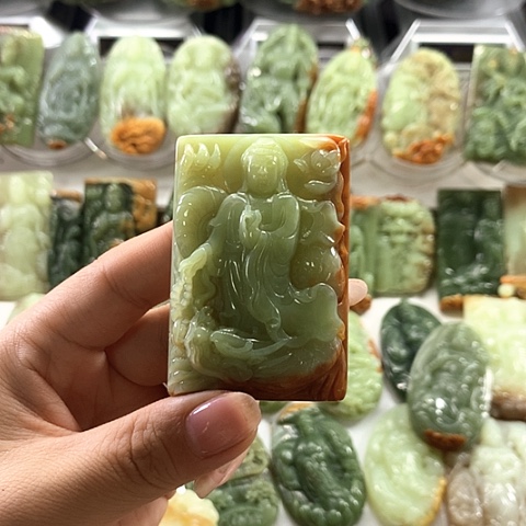 未镶嵌和田玉挂件