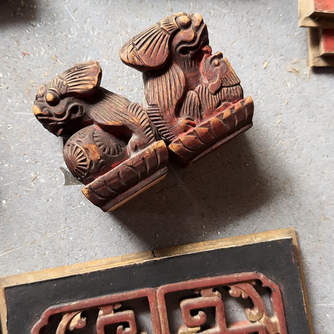 大果紫檀（缅甸花梨）草**房