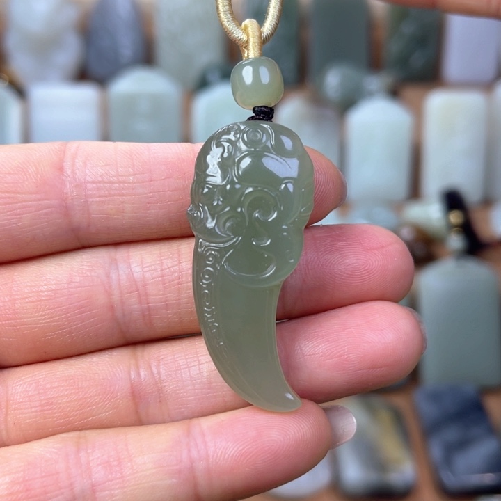 和田玉未镶嵌挂件