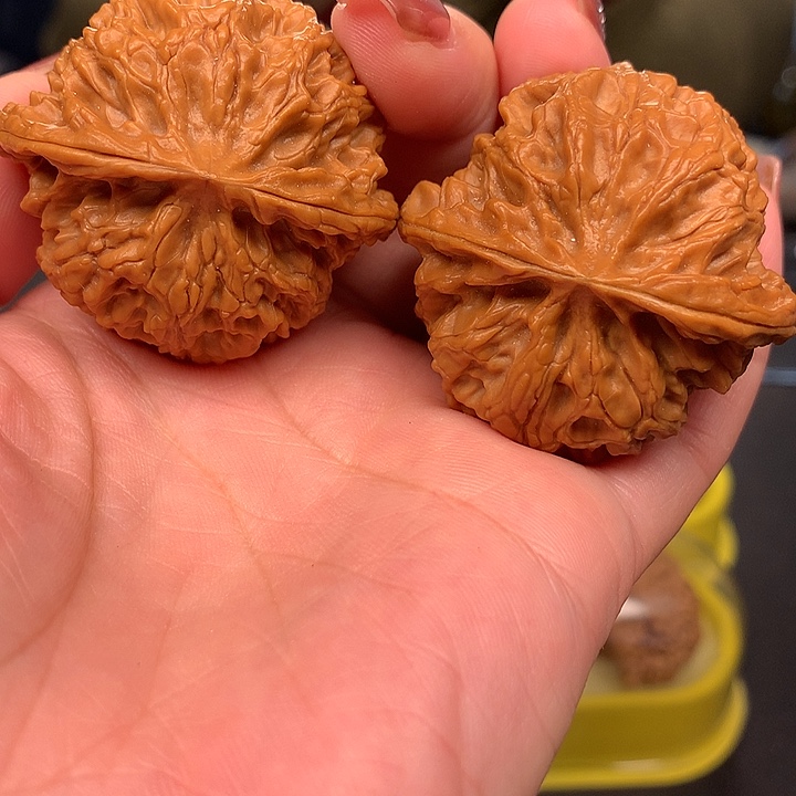 文玩核桃吊坠44苹果园