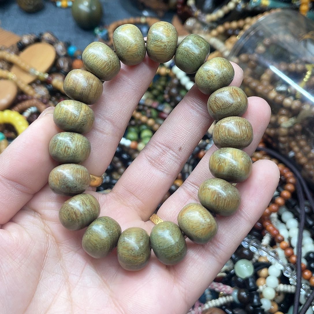 维腊木（绿檀）无事牌