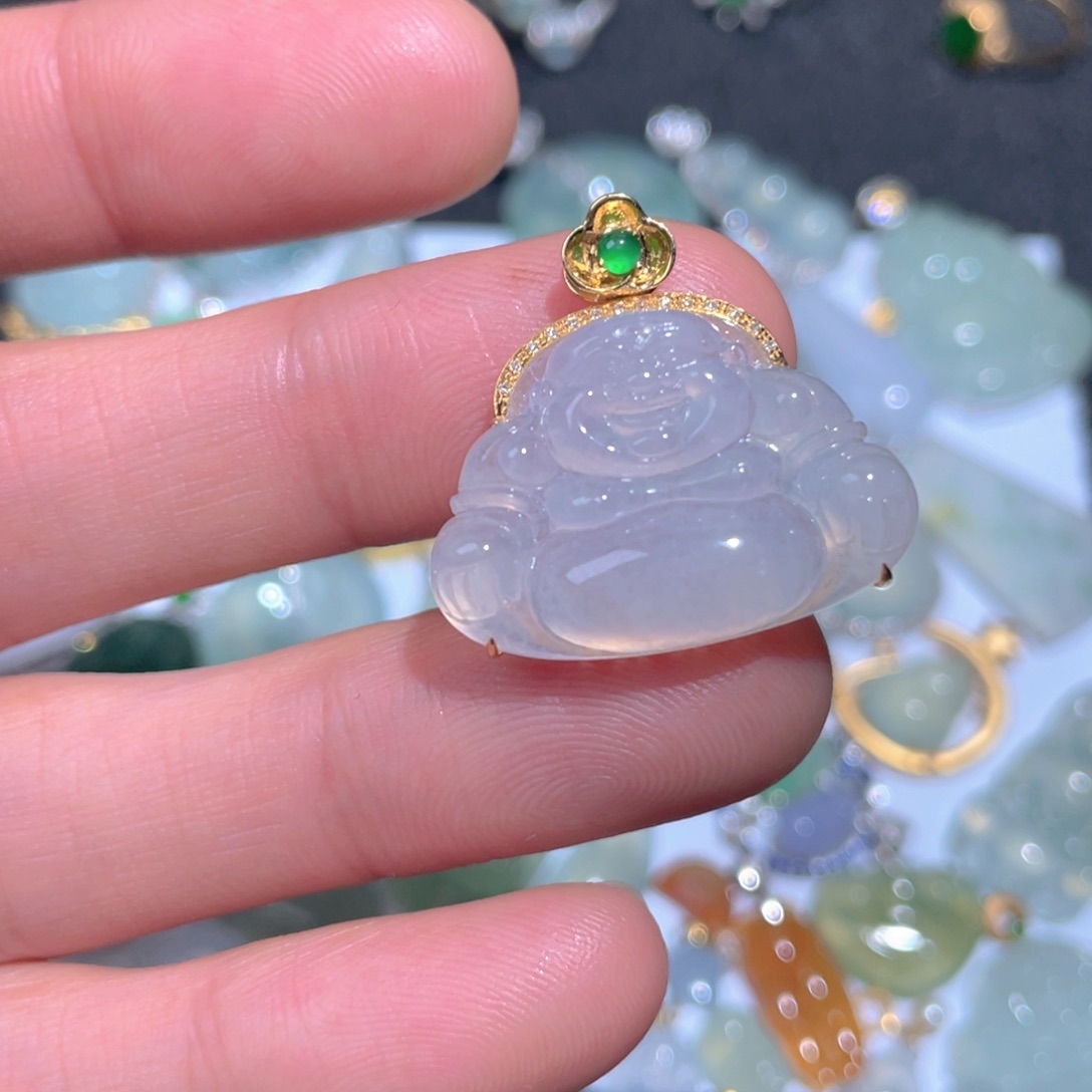 翡翠颈饰18K金镶嵌翡翠