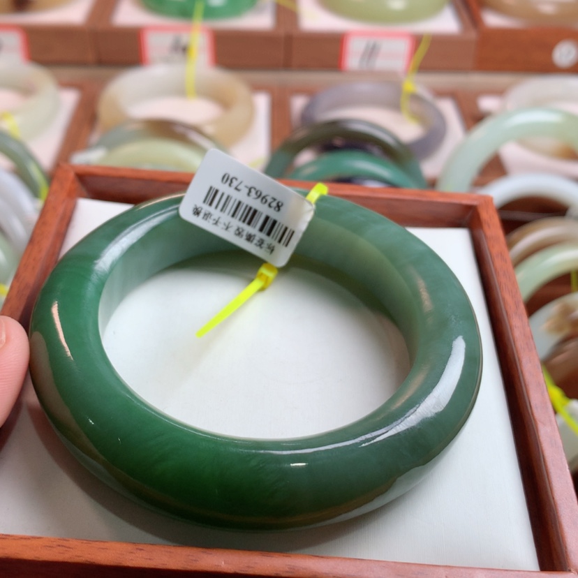 【闪购商品】和田玉手镯未镶嵌56.7