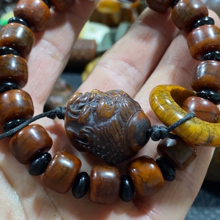 滴血莲花菩提手串