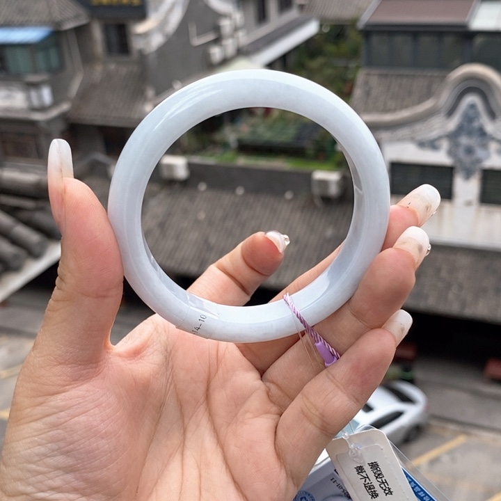 翡翠手镯未镶嵌59圈口