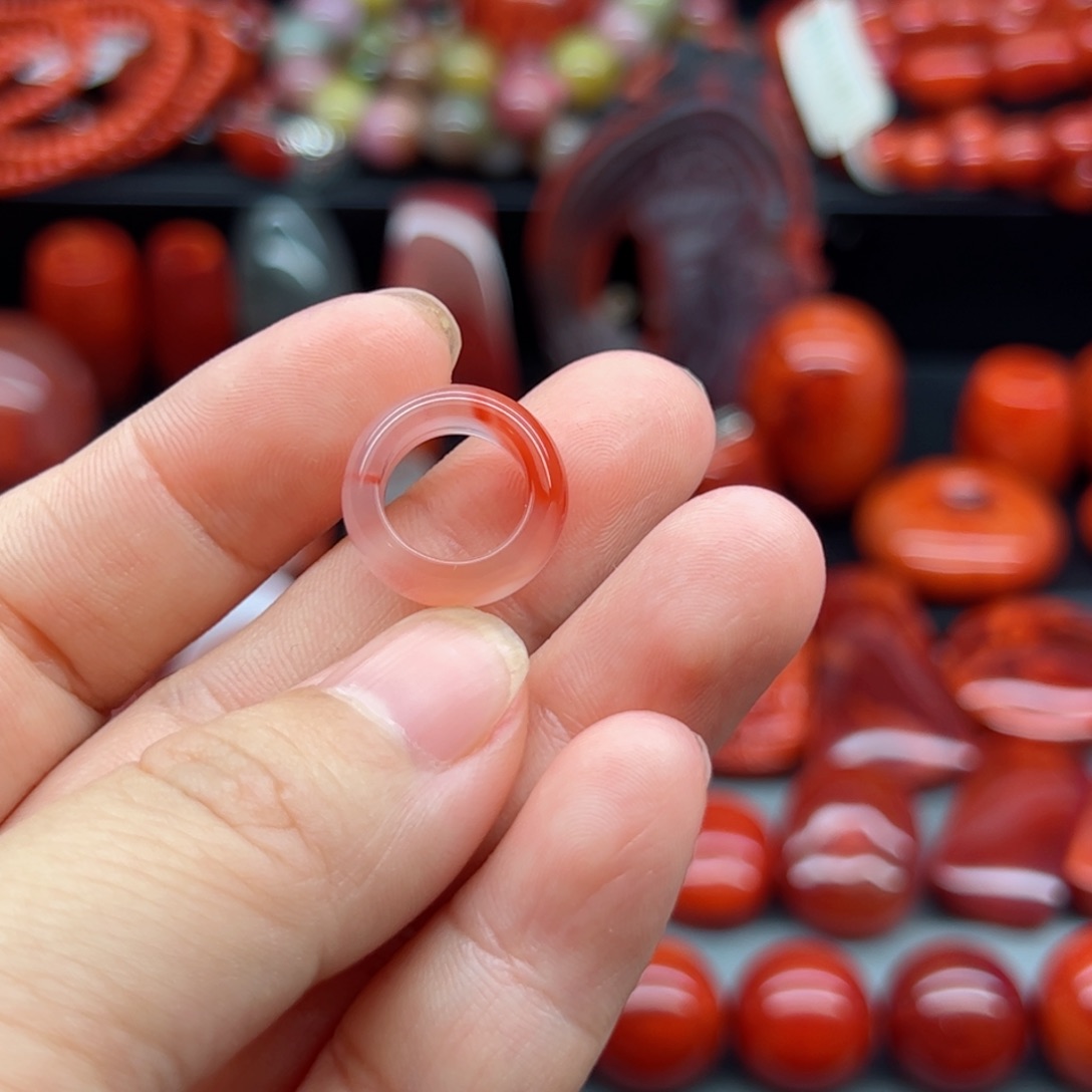 玛瑙/玉髓配饰未镶嵌何**风