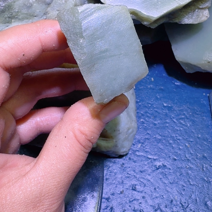 和田玉未镶嵌珠宝半成品