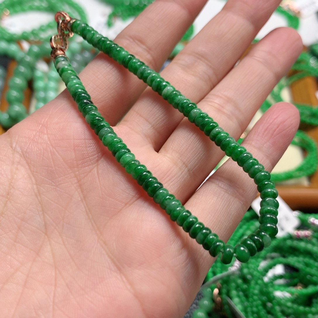 翡翠未镶嵌手链翡翠