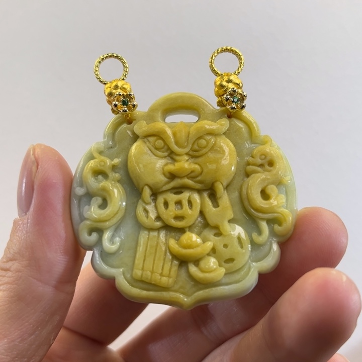 翡翠吊坠(赠链)未镶嵌代编织