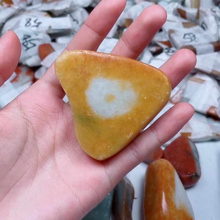 周***斌颈饰未镶嵌翡翠翡翠