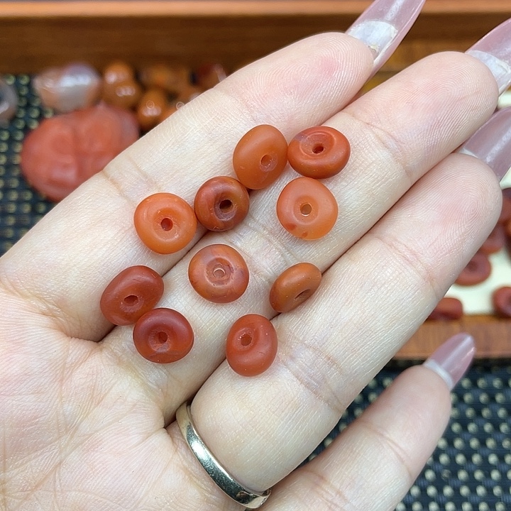 佳***南红玛瑙未镶嵌颈饰战扣