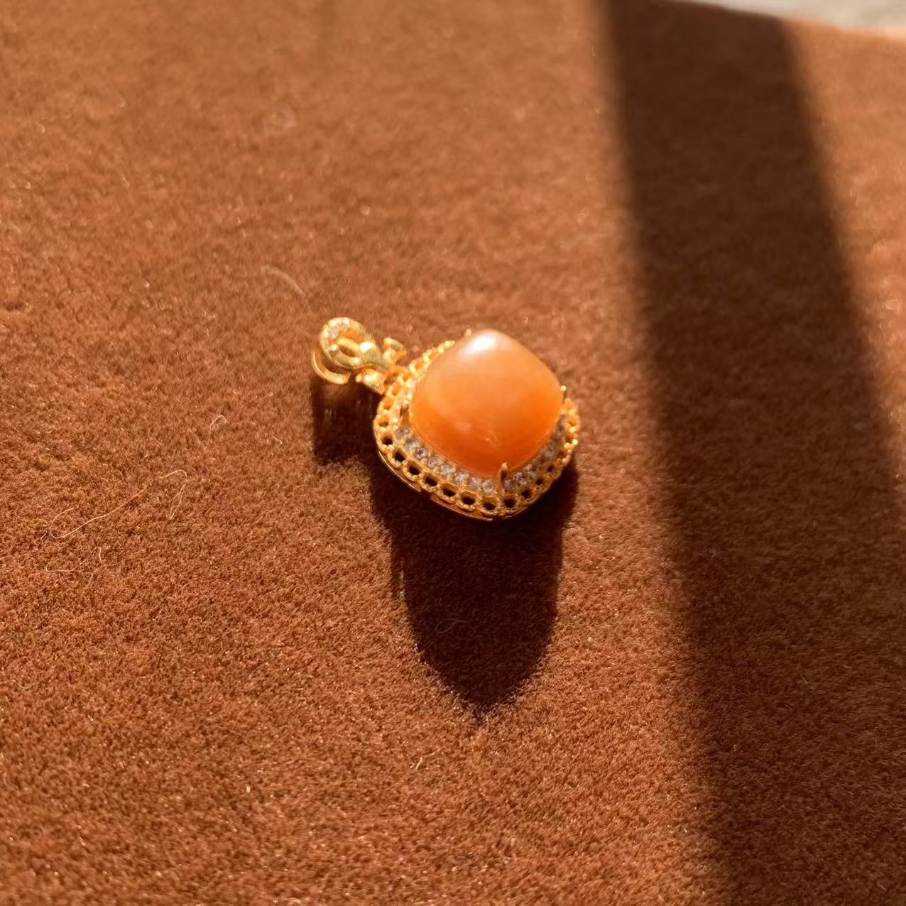 天然和田玉糖玉s925银镶嵌方糖吊坠A89