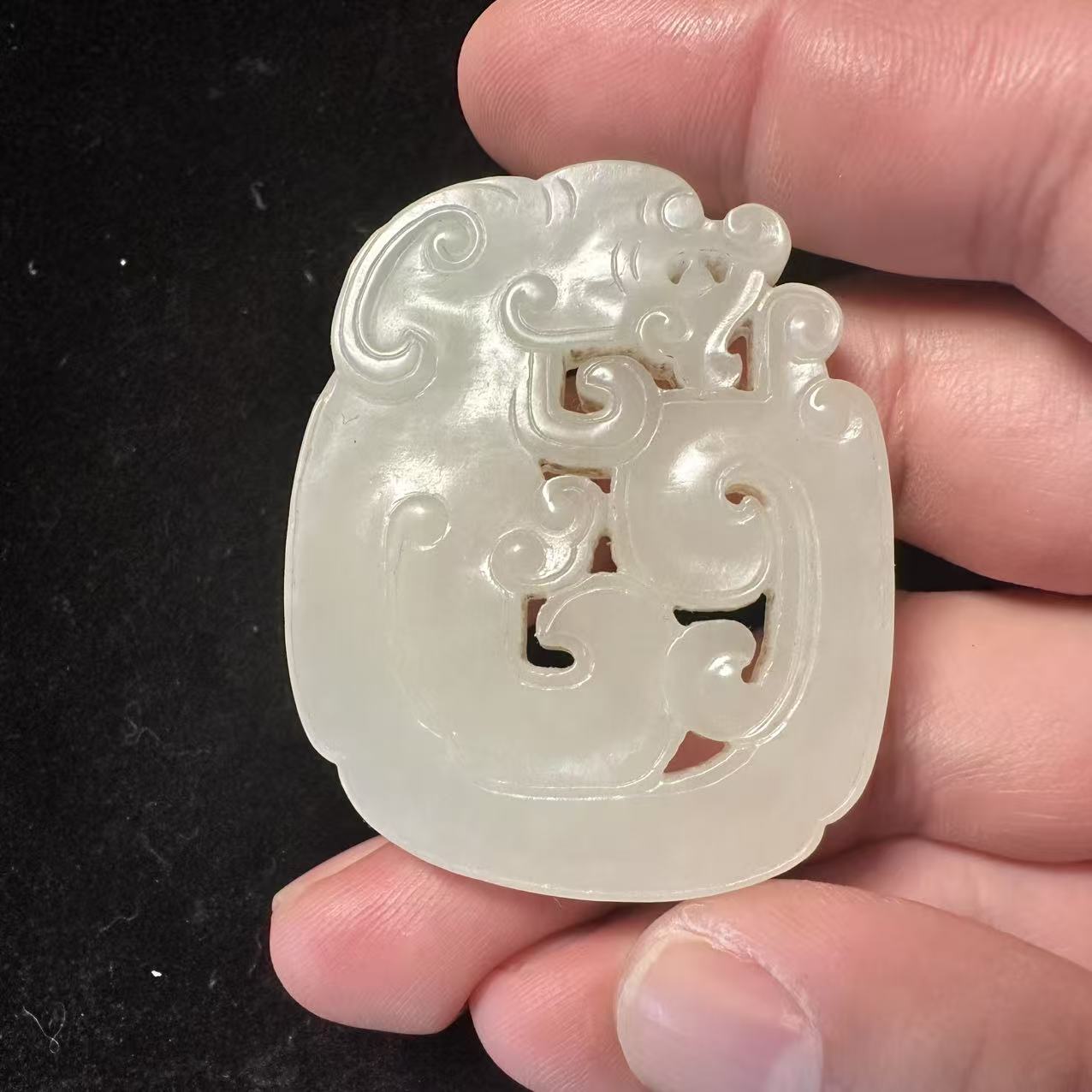 GWC-0908晚009和田玉白玉龙形佩