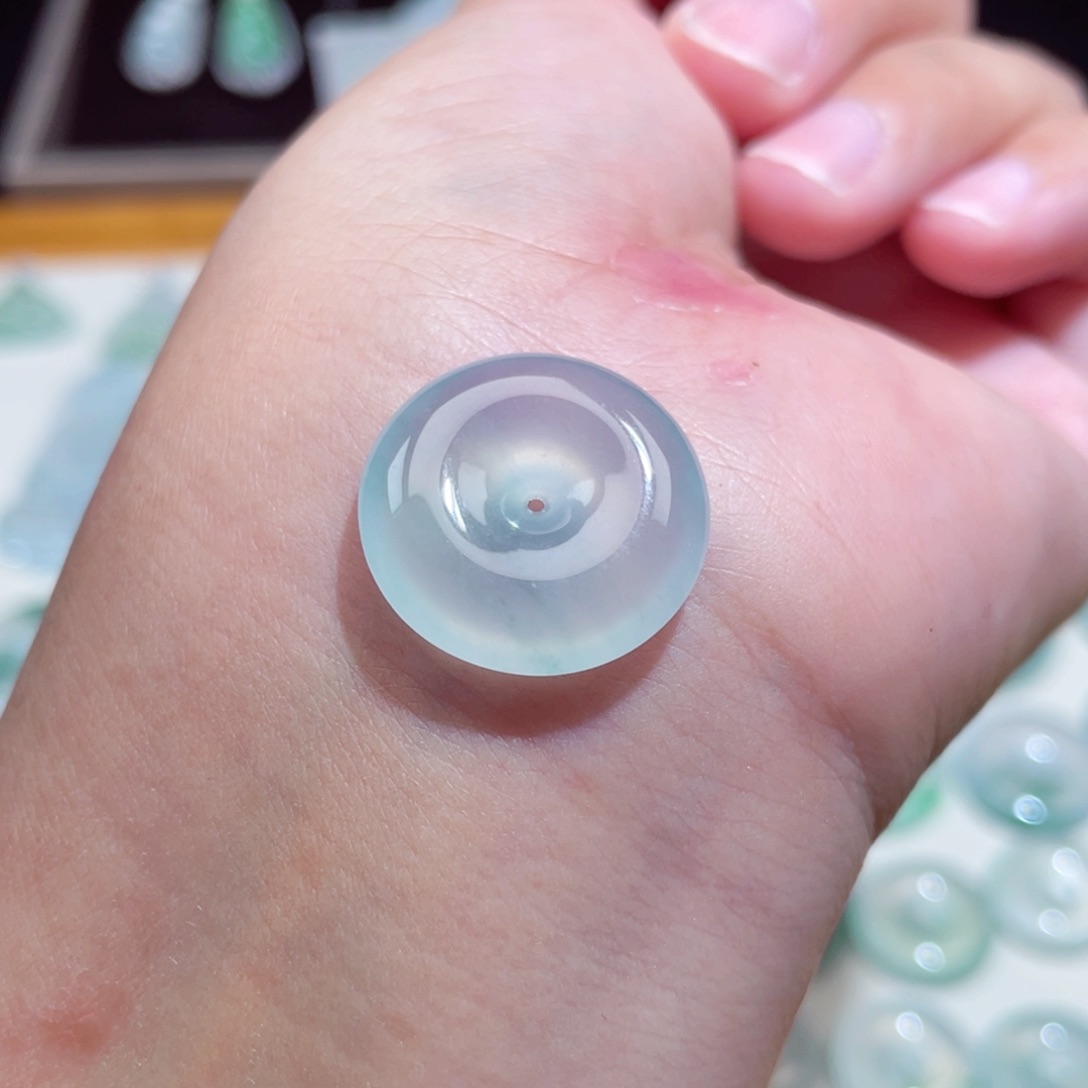 颈饰未镶嵌翡翠扣子