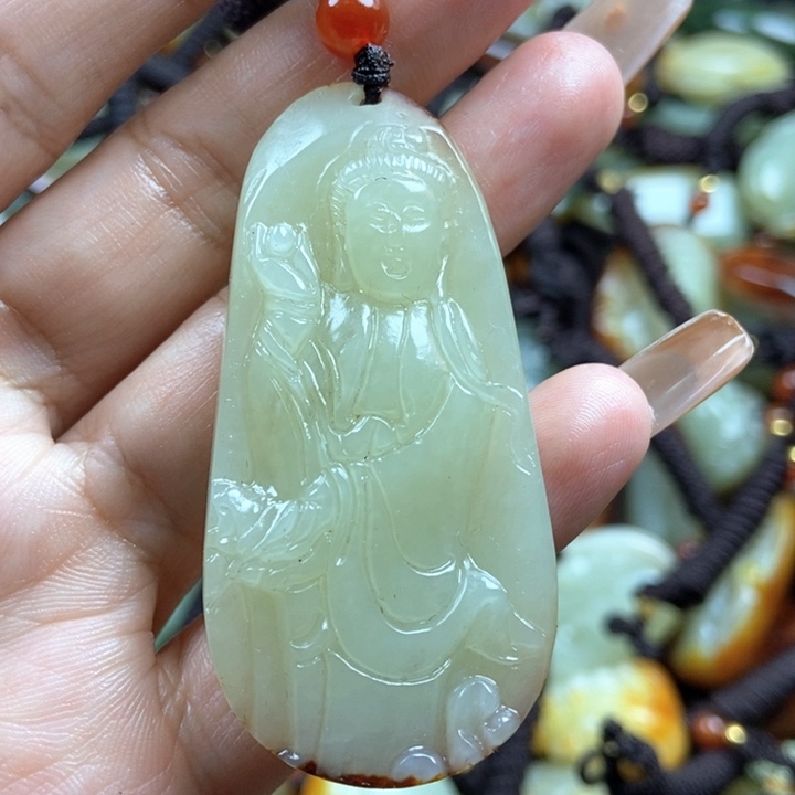 和田玉颈饰未镶嵌