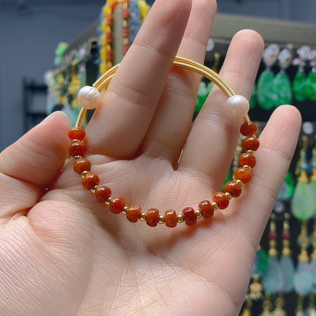 未镶嵌翡翠耳饰翡翠